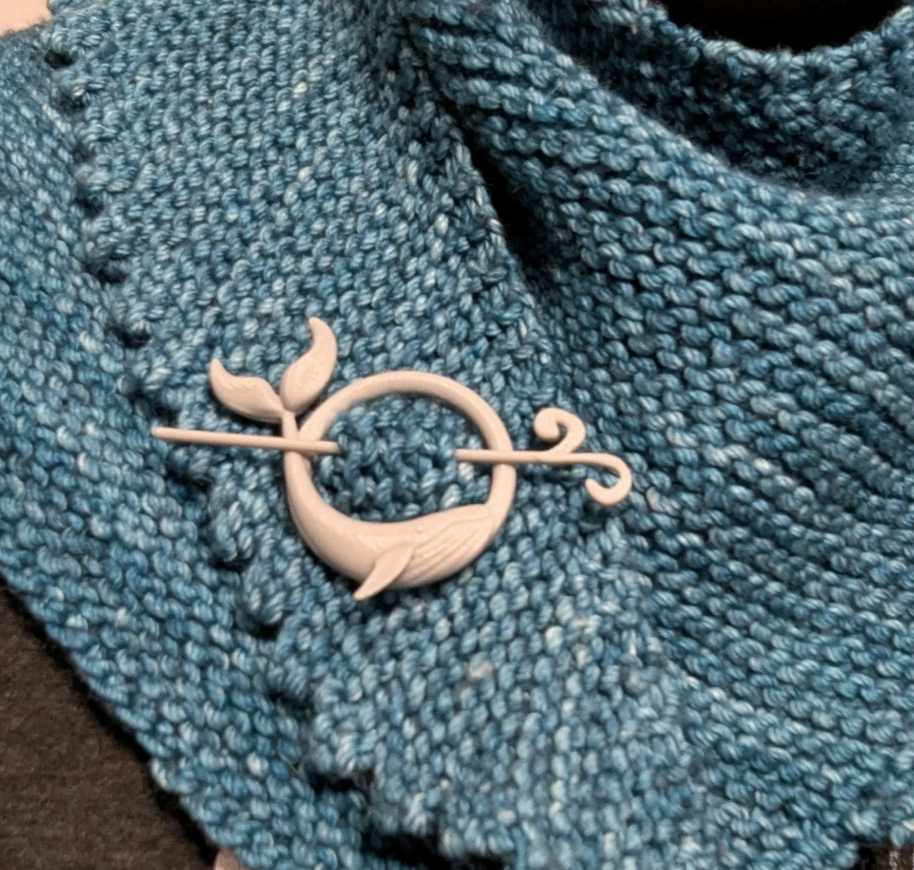 whale hair pin