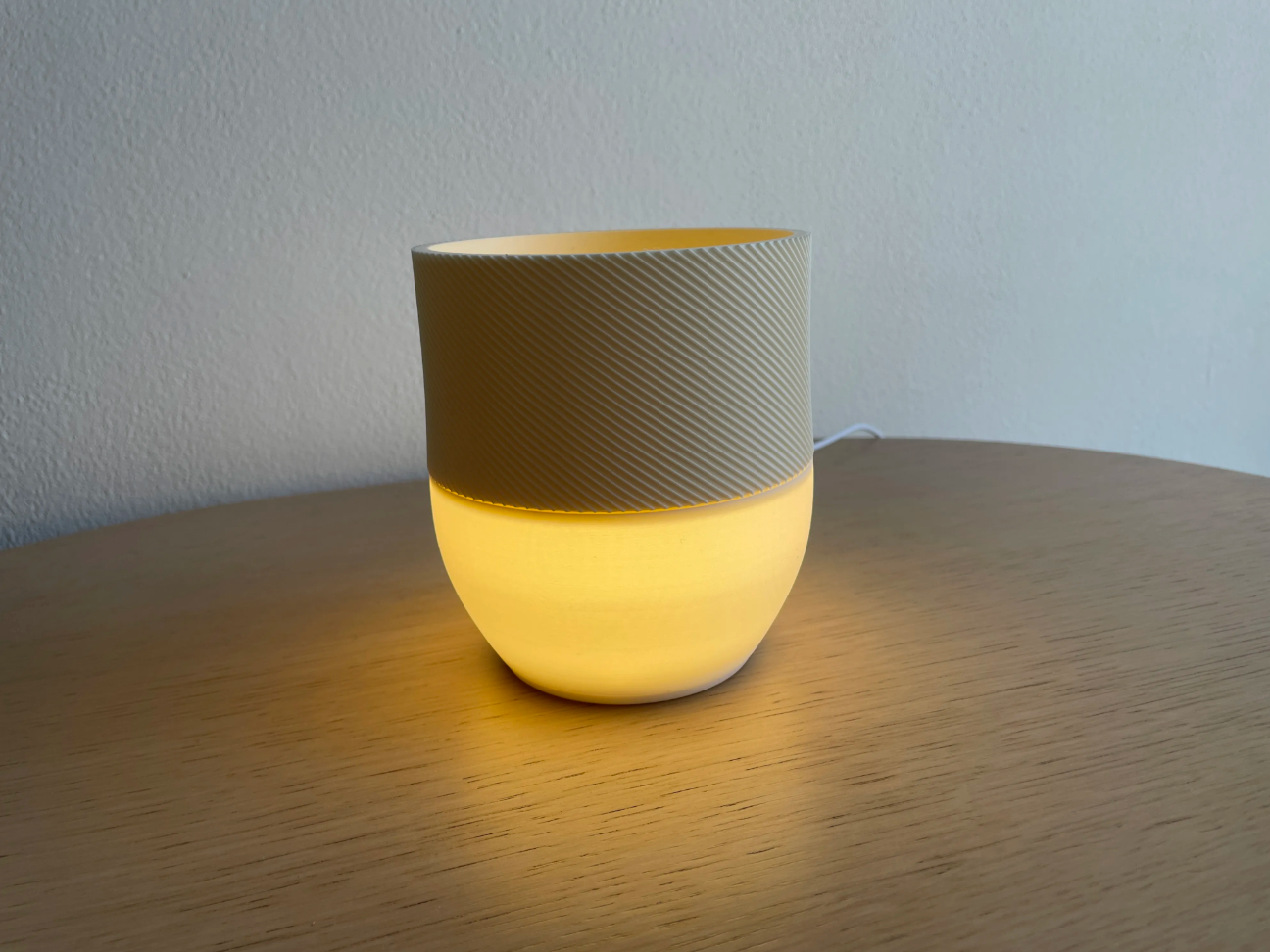 GlowPot – LED Planter Lamp