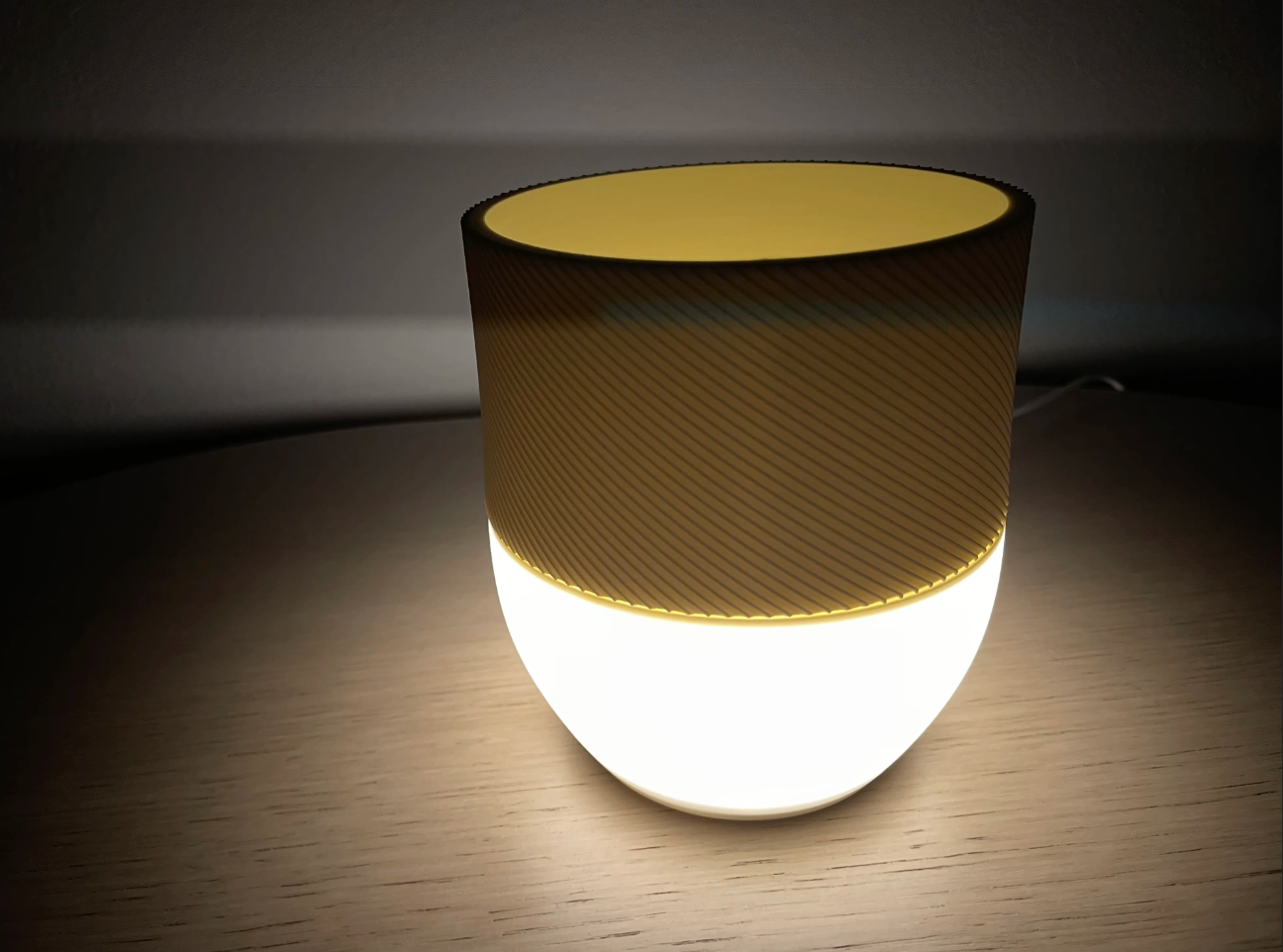 GlowPot – LED Planter Lamp